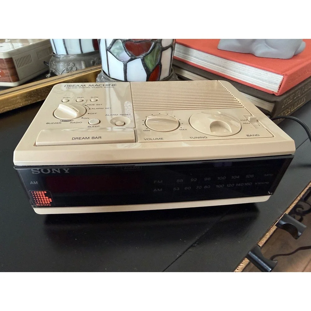 Vintage Sony Dream Machine Alarm Clock Radio ICF-C50W Works FM/AM LED‎